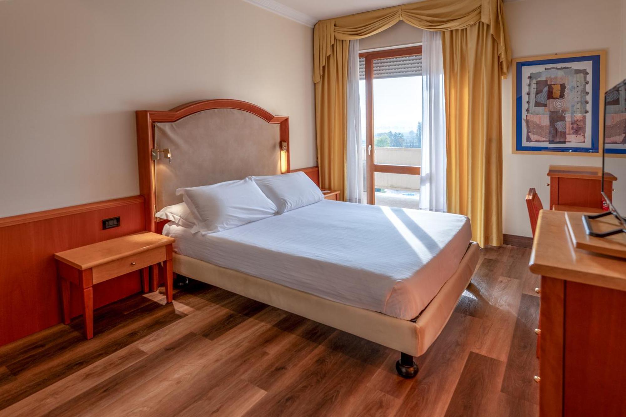 Galzignano Resort Terme & Golf - Hotel Sporting Galzignano Terme Екстериор снимка