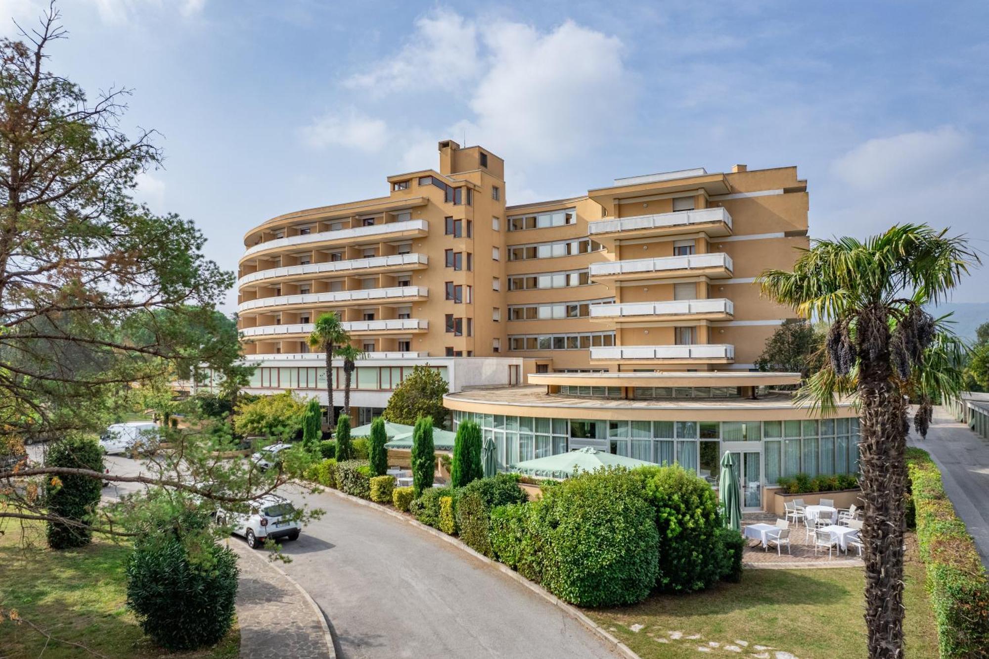Galzignano Resort Terme & Golf - Hotel Sporting Galzignano Terme Екстериор снимка